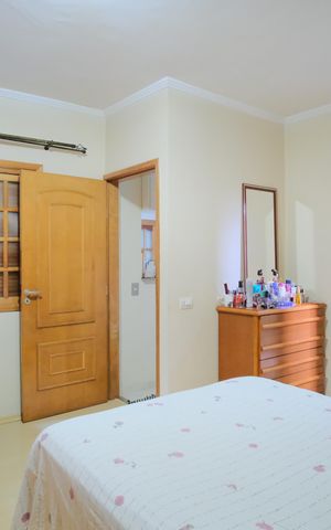 Casa à venda com 221m², 3 quartos e 2 vagasCasa 1 - Suíte
