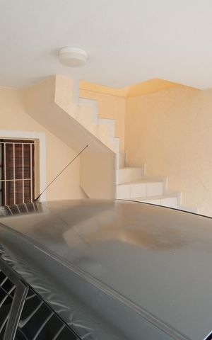 Casa à venda com 221m², 3 quartos e 2 vagasGaragem