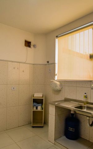 Casa à venda com 244m², 3 quartos e sem vaga Casa à venda com 244m², 3 quartos e sem vagaCozinha