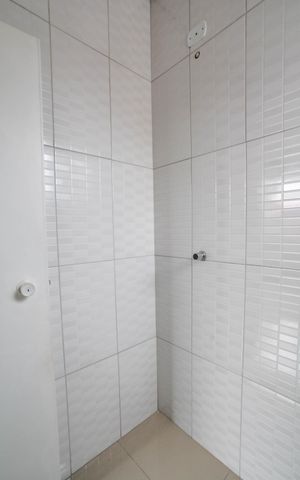 Casa à venda com 244m², 3 quartos e sem vaga Casa à venda com 244m², 3 quartos e sem vagaBanheiro da Suíte