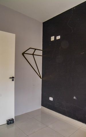 Casa à venda com 244m², 3 quartos e sem vaga Casa à venda com 244m², 3 quartos e sem vagaSala