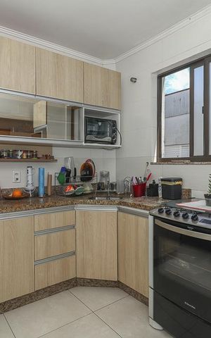 Apartamento à venda com 75m², 2 quartos e sem vagaCozinha
