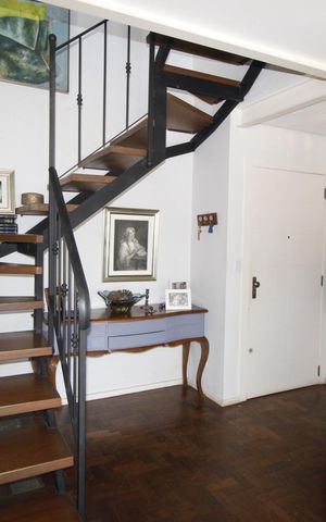 Apartamento à venda com 169m², 4 quartos e 1 vagaSala