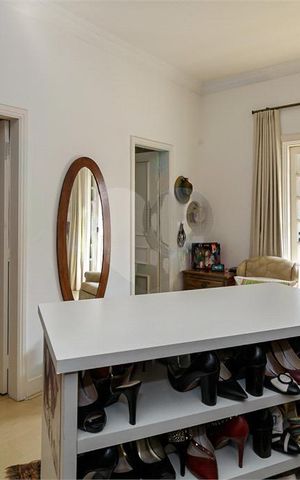 Casa à venda com 690m², 5 quartos e 6 vagas