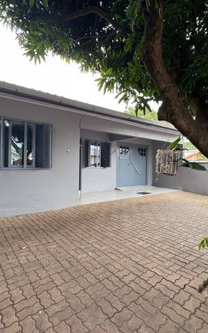 Casa à venda com 225m², 3 quartos e 1 vaga