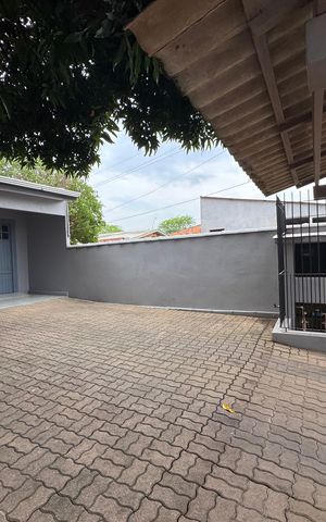Casa à venda com 225m², 3 quartos e 1 vaga