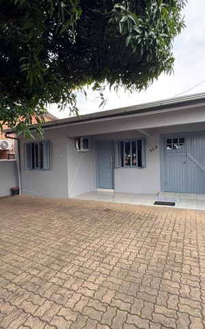 Casa à venda com 225m², 3 quartos e 1 vaga