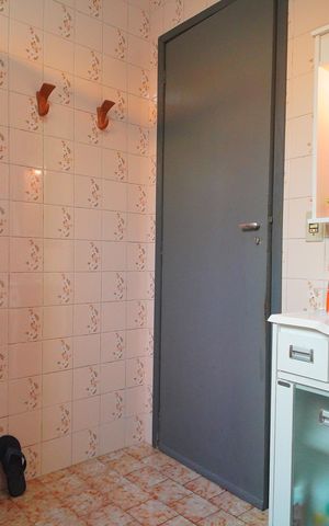 Casa à venda com 90m², 3 quartos e 1 vagaBanheiro