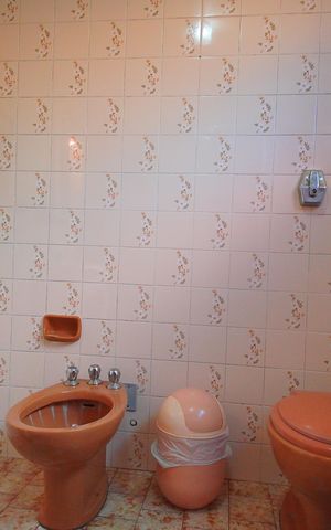 Casa à venda com 90m², 3 quartos e 1 vagaBanheiro