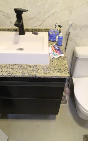 Apartamento à venda com 78m², 2 quartos e 2 vagasBanheiro social