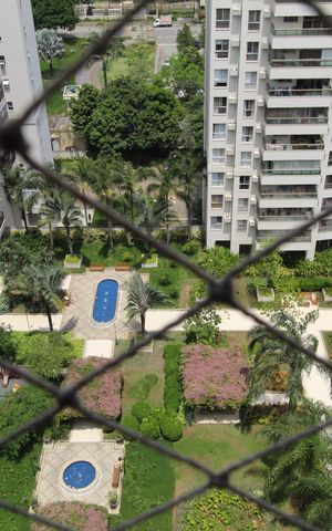 Apartamento à venda com 78m², 2 quartos e 2 vagasVaranda