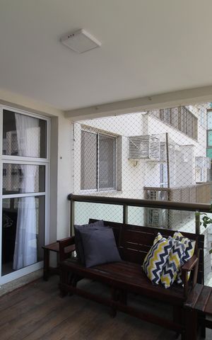 Apartamento à venda com 78m², 2 quartos e 2 vagasVaranda