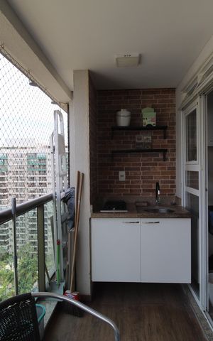 Apartamento à venda com 78m², 2 quartos e 2 vagasVaranda
