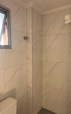 Apartamento à venda com 75m², 1 quarto e 1 vaga Apartamento à venda com 75m², 1 quarto e 1 vagaBanheiro social