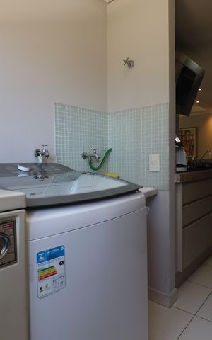 Apartamento à venda com 92m², 2 quartos e 2 vagasÁrea de Serviço