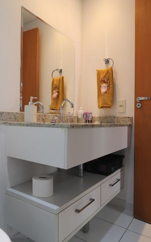 Apartamento à venda com 92m², 2 quartos e 2 vagasBanheiro 2