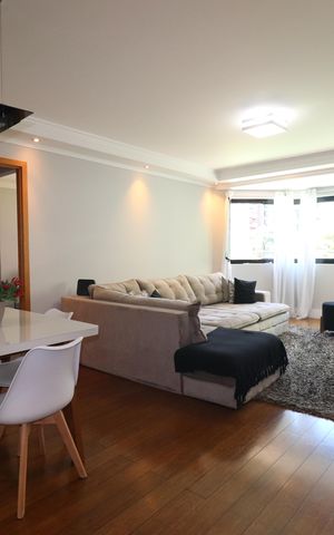 Apartamento à venda com 92m², 2 quartos e 2 vagasSala