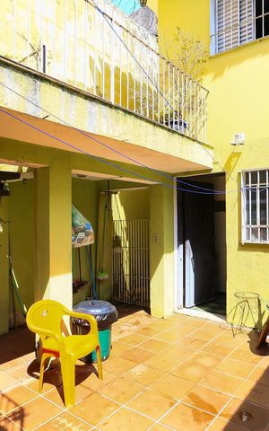Casa à venda com 155m², 3 quartos e 2 vagas Casa à venda com 155m², 3 quartos e 2 vagasÁrea de Serviço