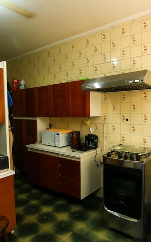 Casa à venda com 155m², 3 quartos e 2 vagas Casa à venda com 155m², 3 quartos e 2 vagascozinha