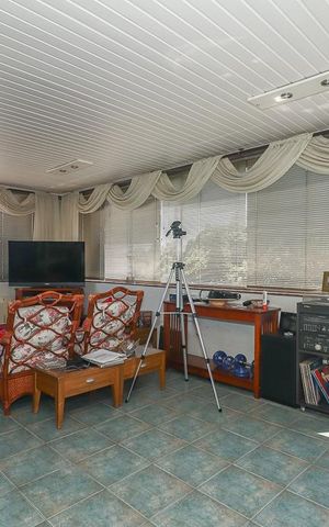 Apartamento à venda com 189m², 3 quartos e 2 vagasSala 2