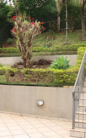 Casa de condomínio para alugar com 360m², 5 quartos e 6 vagasÁrea Externa
