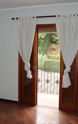 Casa de condomínio para alugar com 360m², 5 quartos e 6 vagasSuíte 2