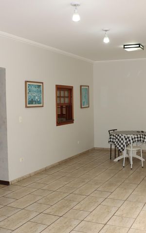 Casa de condomínio para alugar com 360m², 5 quartos e 6 vagasSala 2
