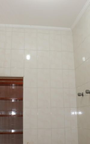 Casa de condomínio para alugar com 360m², 5 quartos e 6 vagasÁrea de Serviço