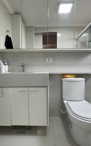 Apartamento à venda com 59m², 2 quartos e 1 vaga Apartamento à venda com 59m², 2 quartos e 1 vagaBanheiro