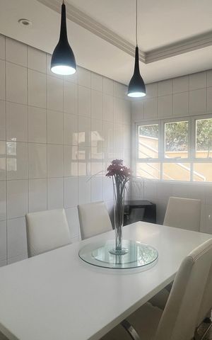 Casa de condomínio à venda com 980m², 4 quartos e 8 vagas Casa de condomínio à venda com 980m², 4 quartos e 8 vagasCopa
