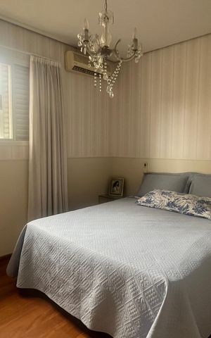 Casa de condomínio à venda com 980m², 4 quartos e 8 vagas Casa de condomínio à venda com 980m², 4 quartos e 8 vagasSuíte 2