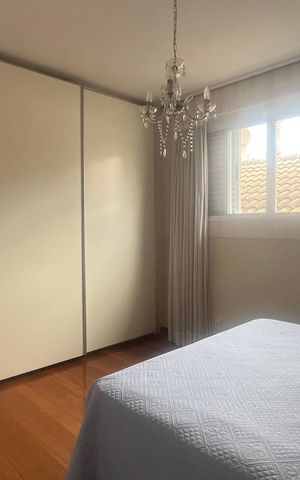 Casa de condomínio à venda com 980m², 4 quartos e 8 vagas Casa de condomínio à venda com 980m², 4 quartos e 8 vagasSuíte 2