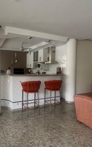 Casa de condomínio à venda com 980m², 4 quartos e 8 vagas Casa de condomínio à venda com 980m², 4 quartos e 8 vagasÁrea comum