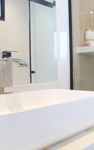 Apartamento à venda com 69m², 2 quartos e 2 vagasBanheiro da Suíte