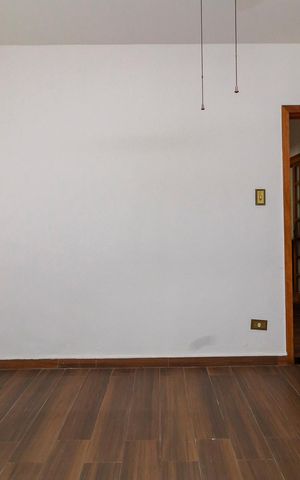 Casa para alugar com 270m², 5 quartos e 5 vagas Casa para alugar com 270m², 5 quartos e 5 vagasSuíte