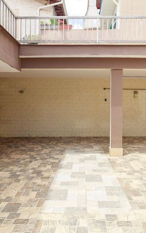 Casa para alugar com 270m², 5 quartos e 5 vagas Casa para alugar com 270m², 5 quartos e 5 vagasQuintal