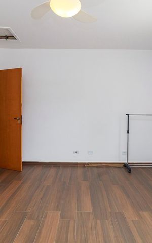 Casa para alugar com 270m², 5 quartos e 5 vagas Casa para alugar com 270m², 5 quartos e 5 vagasQuarto 2