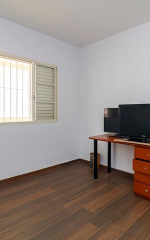 Casa para alugar com 270m², 5 quartos e 5 vagas Casa para alugar com 270m², 5 quartos e 5 vagasQuarto 1