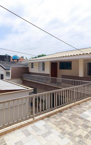 Casa para alugar com 270m², 5 quartos e 5 vagas Casa para alugar com 270m², 5 quartos e 5 vagasÁrea Externa