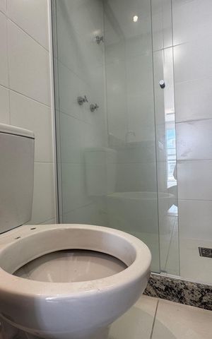 Apartamento à venda com 328m², 3 quartos e 4 vagas Apartamento à venda com 328m², 3 quartos e 4 vagasSuíte 1 - Banheiro