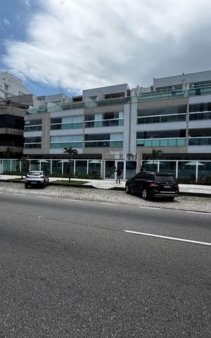 Apartamento à venda com 328m², 3 quartos e 4 vagas Apartamento à venda com 328m², 3 quartos e 4 vagasFachada