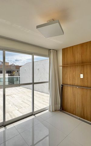 Apartamento à venda com 328m², 3 quartos e 4 vagas Apartamento à venda com 328m², 3 quartos e 4 vagasSuíte 2