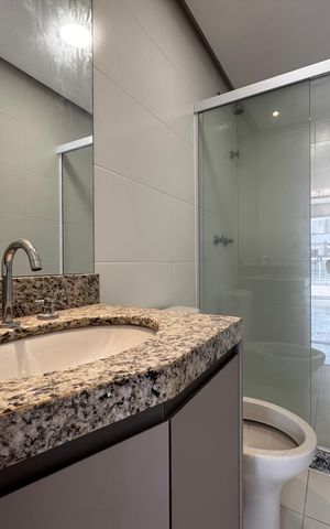Apartamento à venda com 328m², 3 quartos e 4 vagas Apartamento à venda com 328m², 3 quartos e 4 vagasSuíte 1 - Banheiro