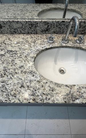 Apartamento à venda com 328m², 3 quartos e 4 vagas Apartamento à venda com 328m², 3 quartos e 4 vagasSuíte 3 - Banheiro
