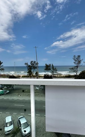 Apartamento à venda com 328m², 3 quartos e 4 vagas Apartamento à venda com 328m², 3 quartos e 4 vagasPlaquinha