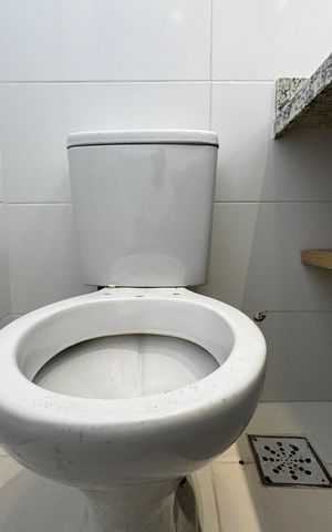 Apartamento à venda com 328m², 3 quartos e 4 vagas Apartamento à venda com 328m², 3 quartos e 4 vagasÁrea Gourmet Banheiro