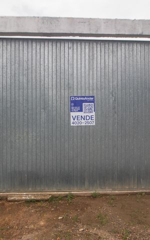 Casa para alugar com 450m², 6 quartos e 5 vagasFachada