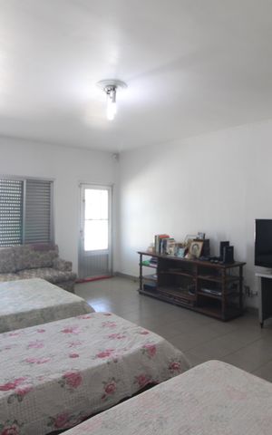 Casa à venda com 550m², 6 quartos e 6 vagasSuíte 1