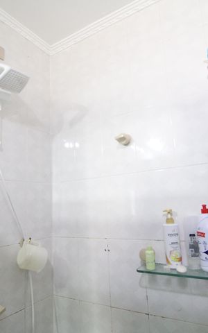 Casa à venda com 550m², 6 quartos e 6 vagasSuíte 3/ banheiro