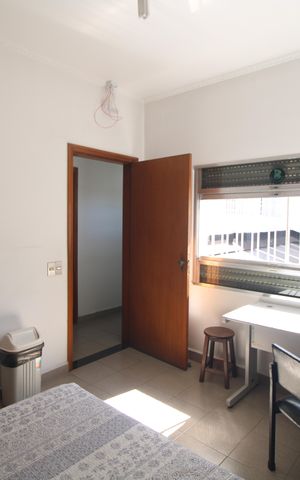 Casa à venda com 550m², 6 quartos e 6 vagasQuarto 1